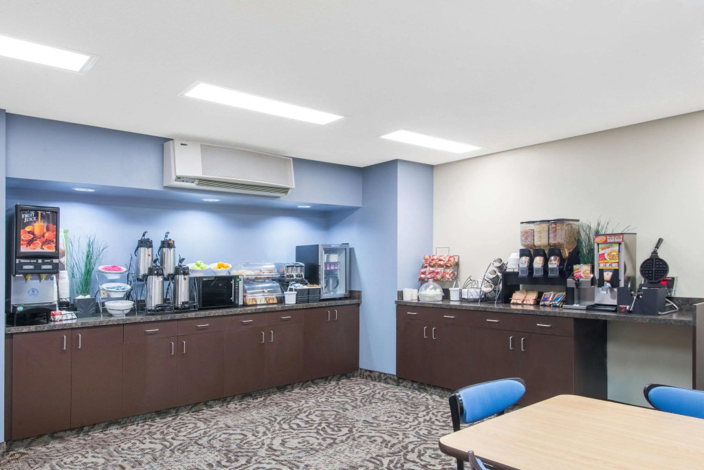 Microtel Inn & Suites by Wyndham