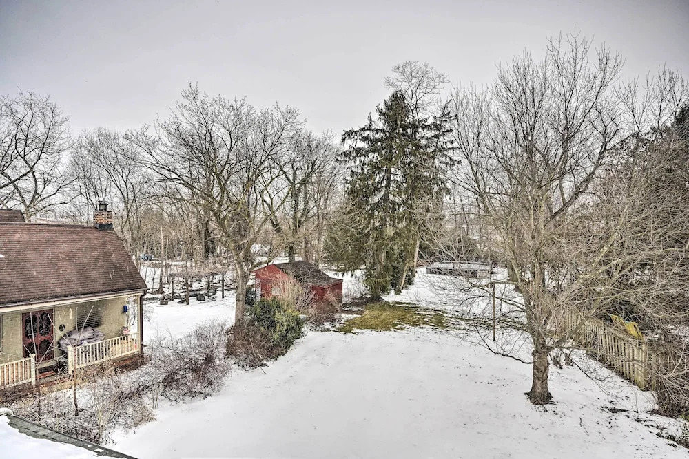 Spacious Getaway: 7 Mi to Whitetail Slopes!
