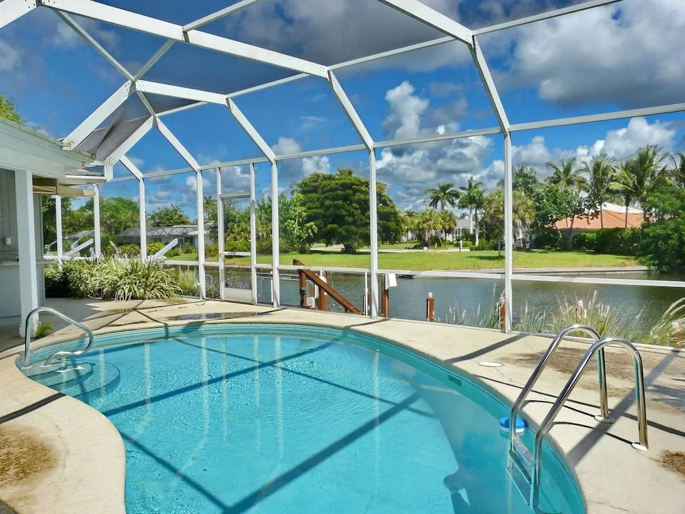 Boater’s paradise with unmatched water views