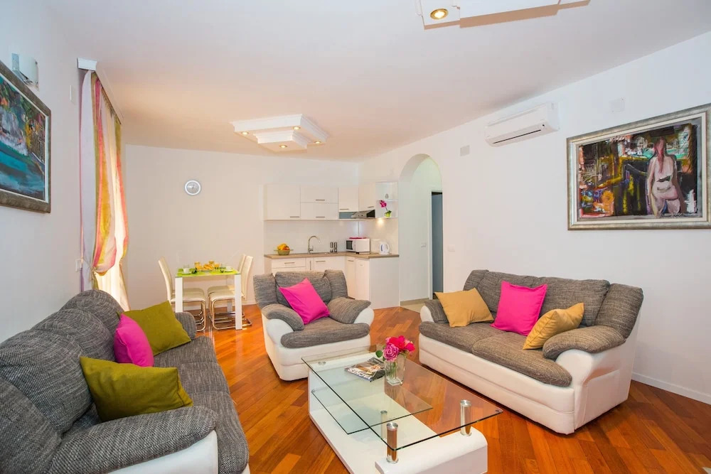 City Apartments Lani