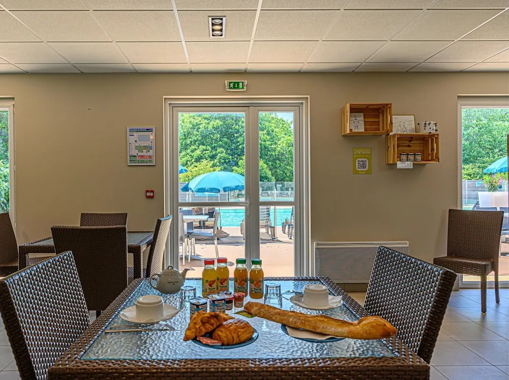 Vannes Apartment With Balcony for 4