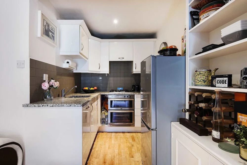 The Chesterton Road Apartment - FCA