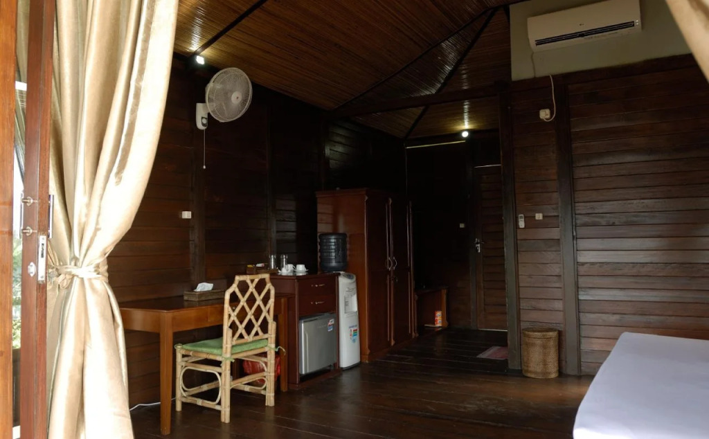 Froggies Divers Resort