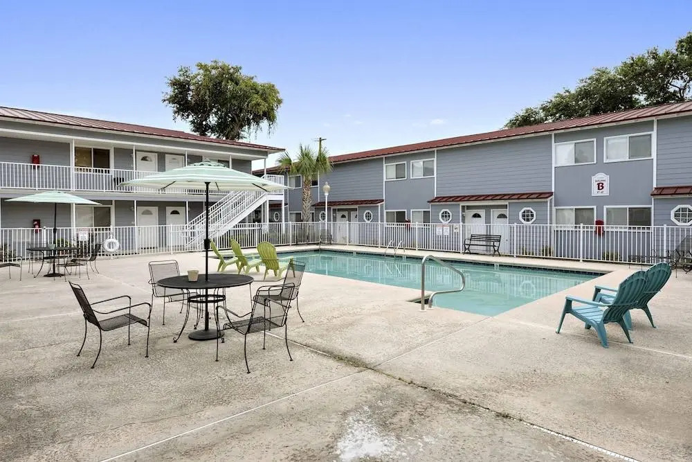 Oak Shores 166