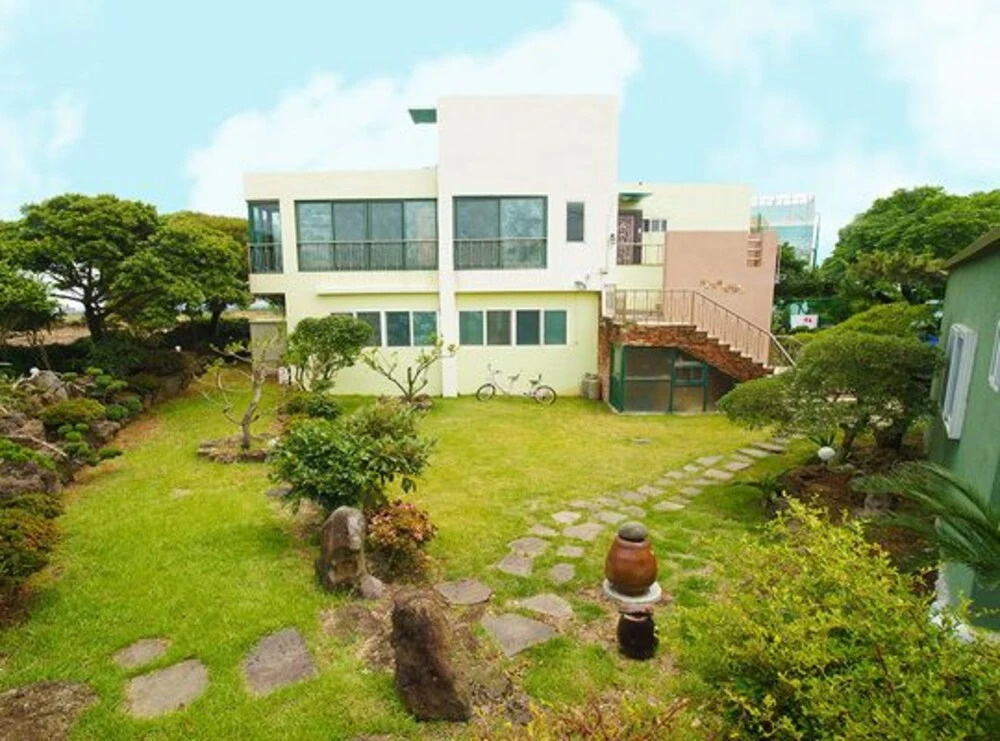 Jejuromance Pension