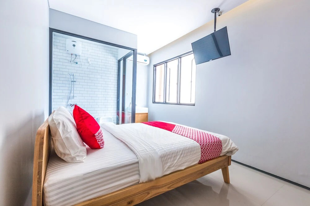 Moes Residence by OYO Rooms
