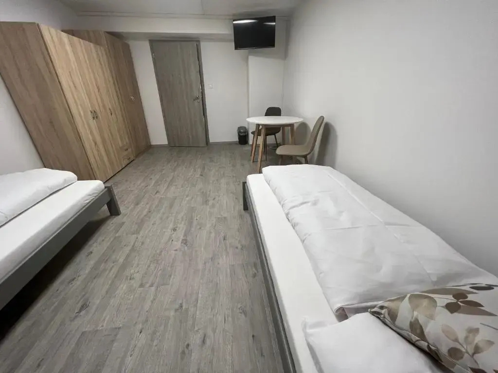Hostel H18