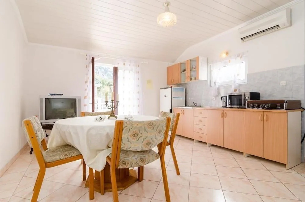 Apartments Villa Nikol