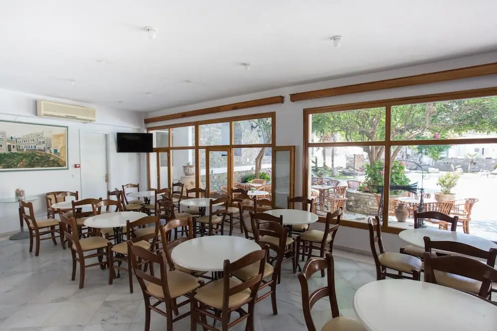 Louiza Hotel