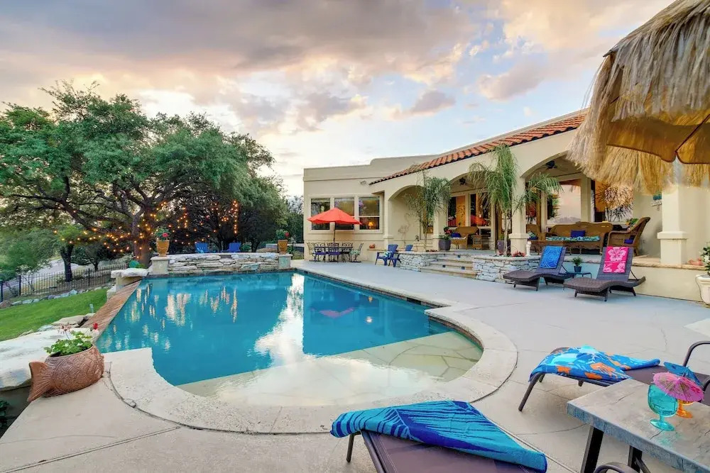Luxe Lake Travis Vacation Rental w/ Heated Pool