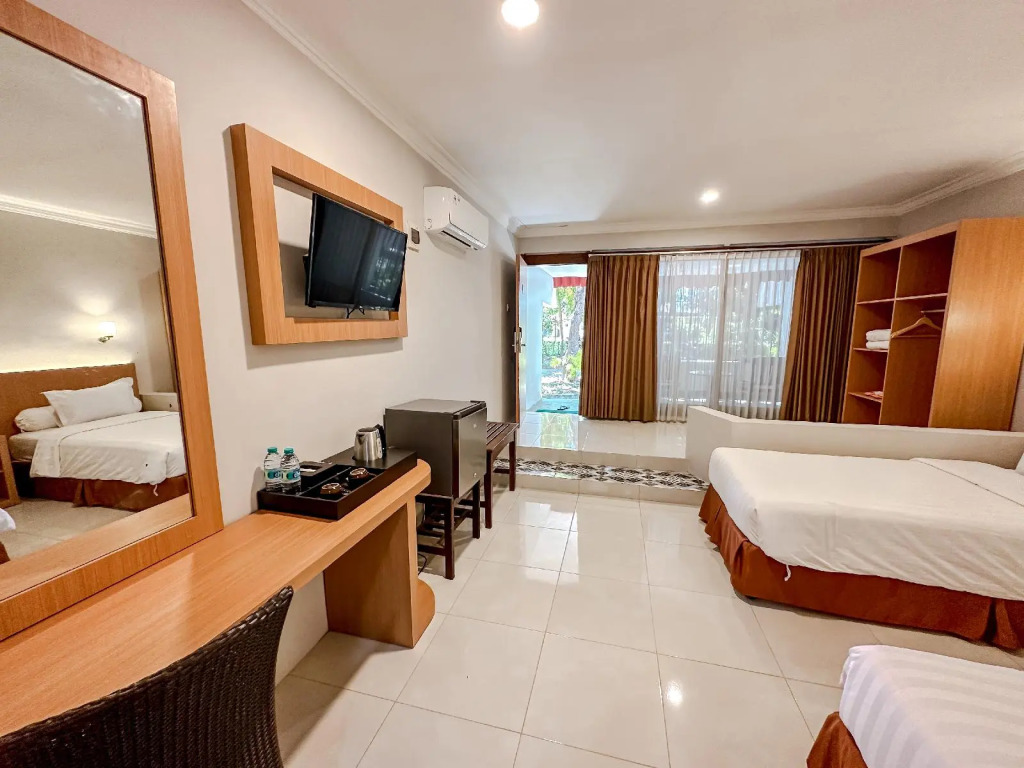 Manyar Garden Hotel