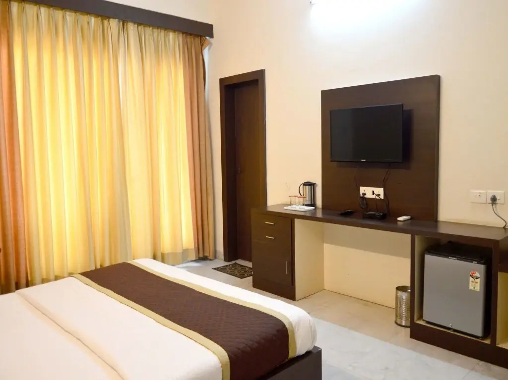 N 71 Rooms & Banquets