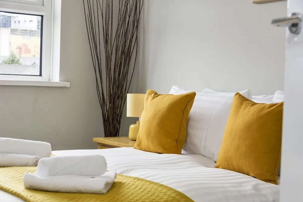 Central Belfast Apartments - Salisbury Residences