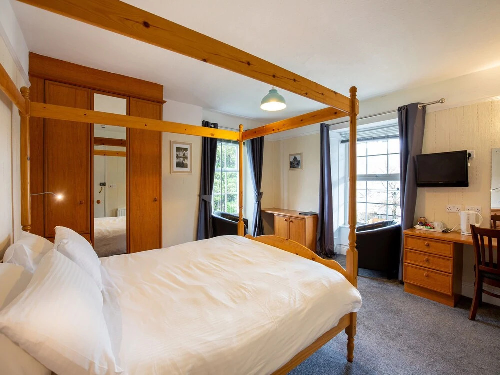 Padarn Hotel