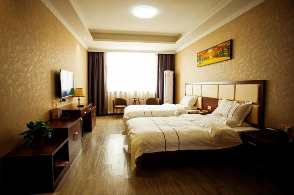 Yutu Hotel