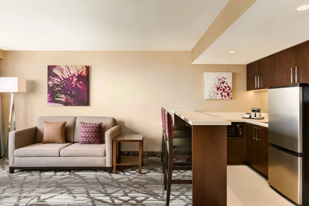 DoubleTree by Hilton Hotel Toronto Airport West