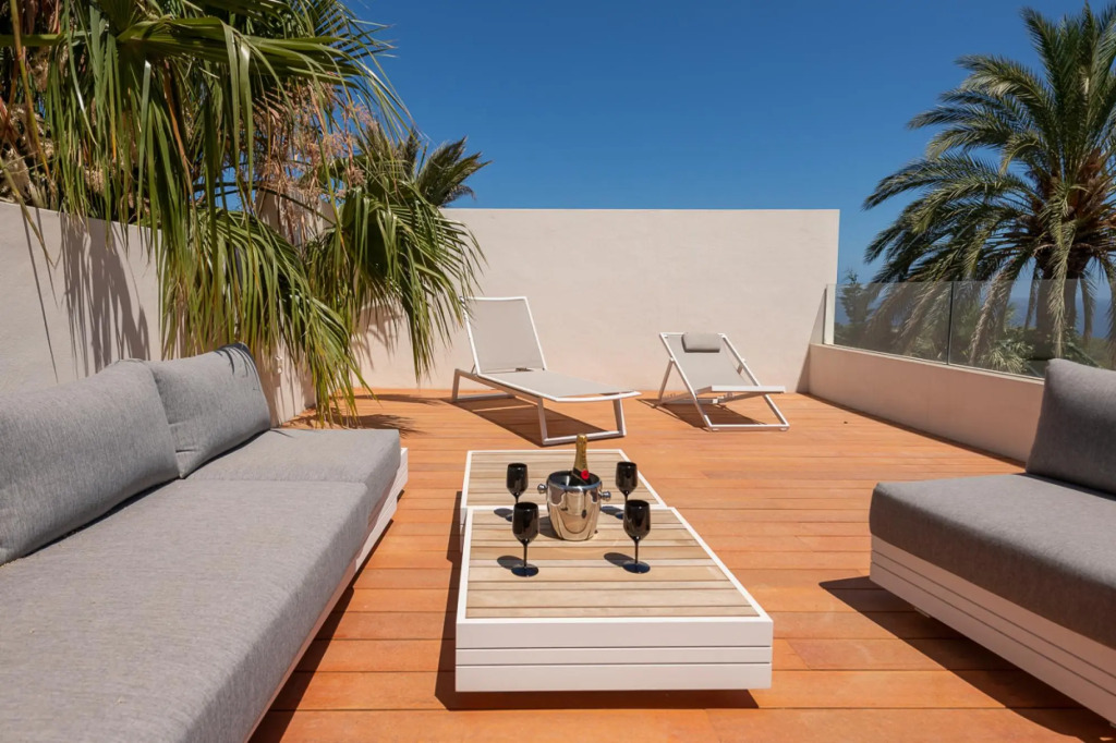 Villa Lifestyle Cap Martinet with magic seaviews