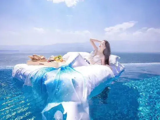Dali Mermaid Seascape Resort Hotel