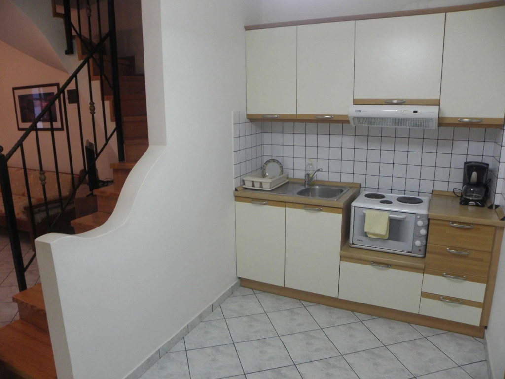 Lakonia Bay Apartments