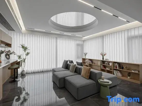 Lakeside Residence（ Grassland in Anji）