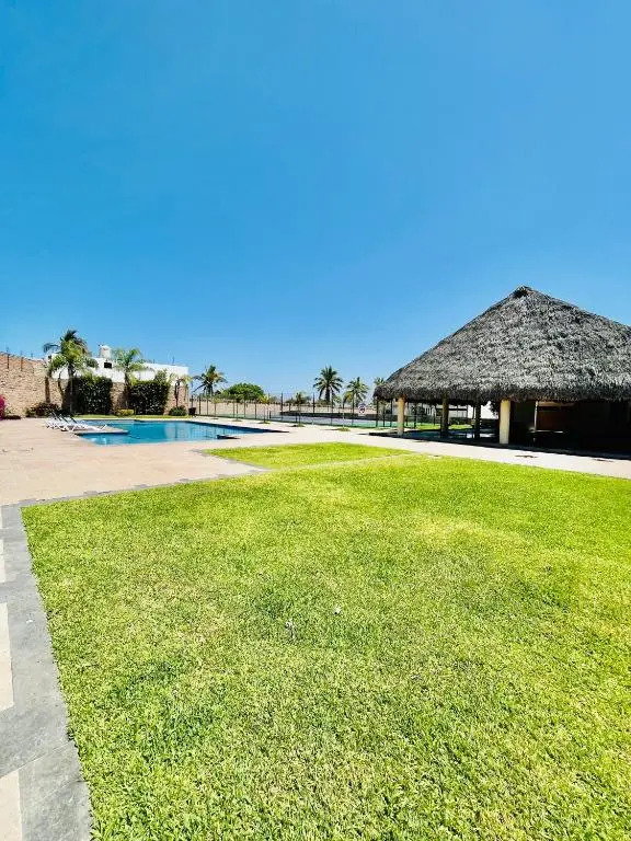 Casa turquesa pie de playa Mazatlan (Brujas)