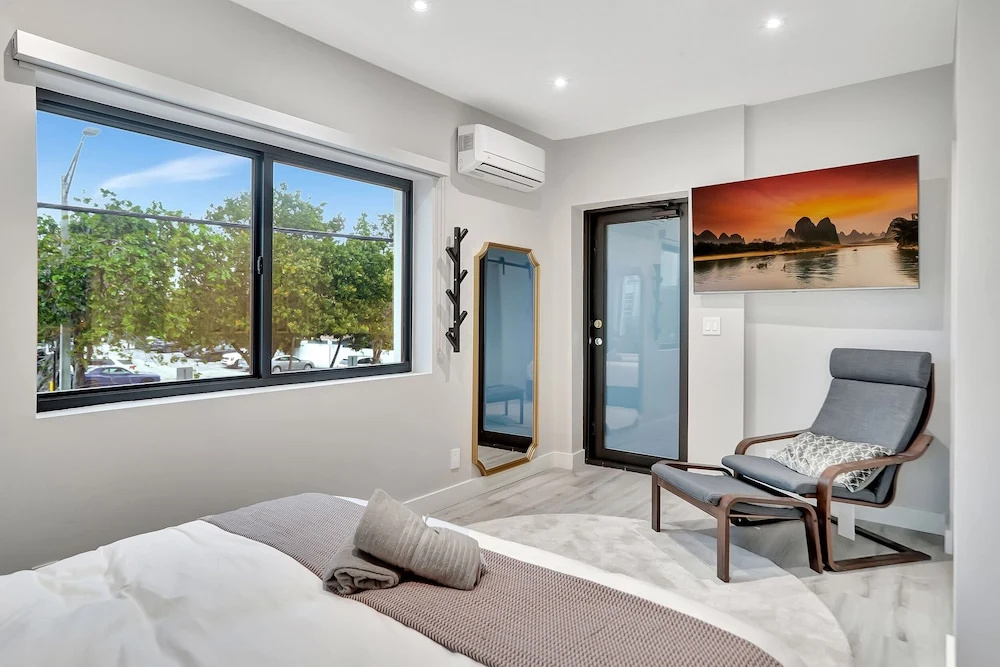 2922 Banyan Units