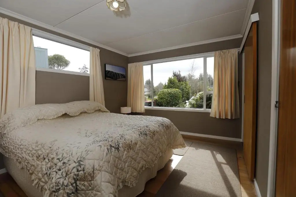 Te Anau Holiday Home