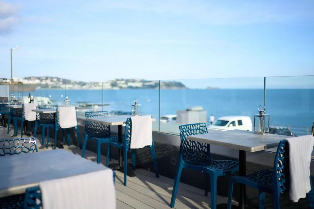 Channel View Boutique Hotel