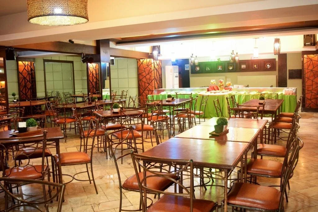 Jade Hotel And Restaurant