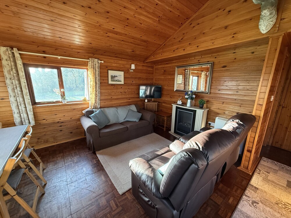 Oak Lodge