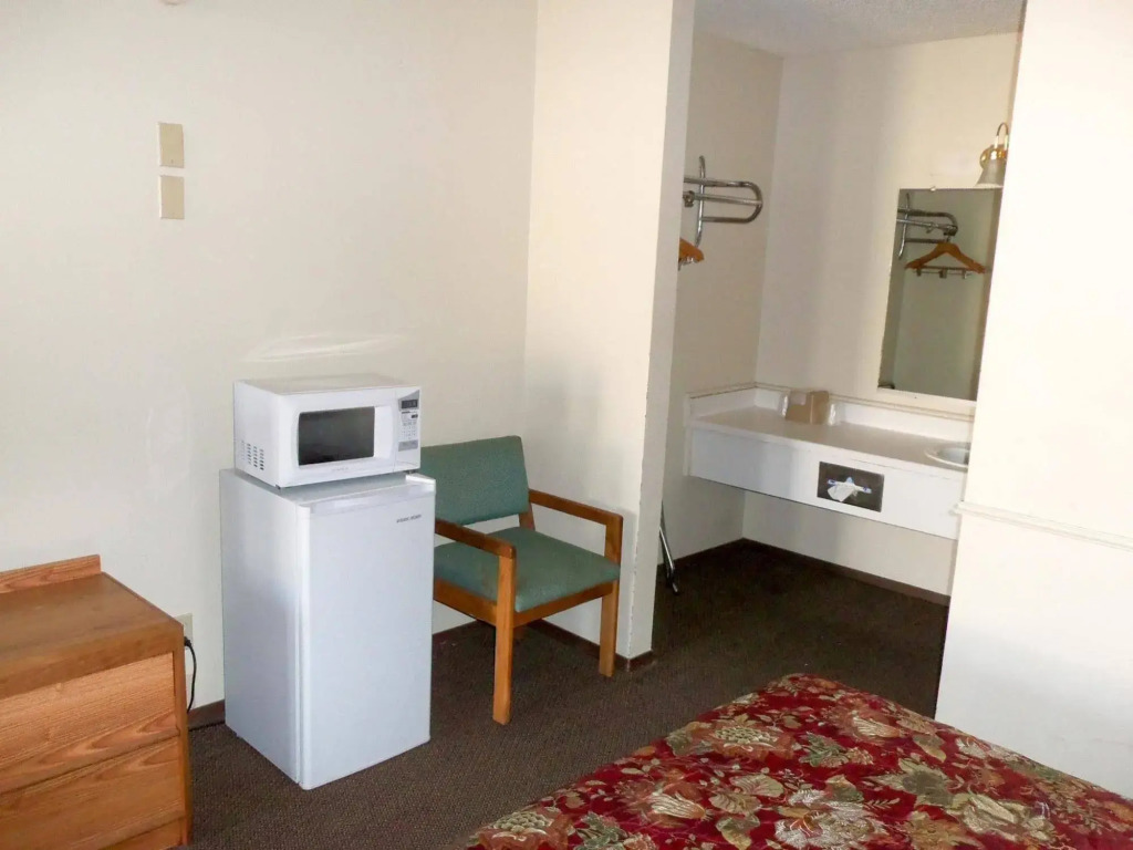 Giddings Executive Inn