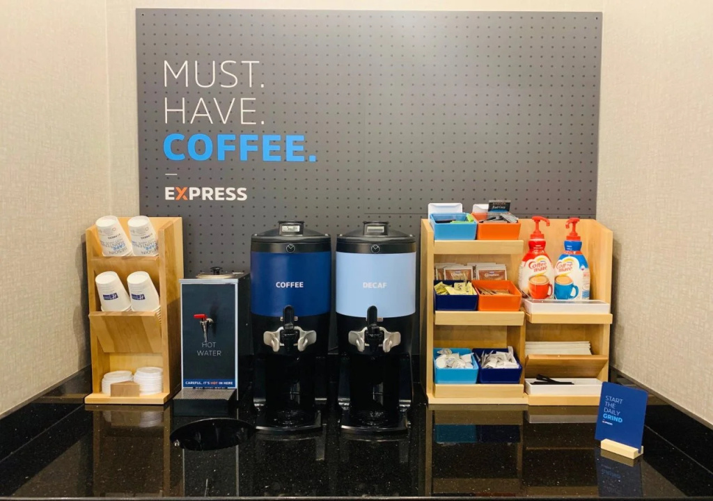 Holiday Inn Express and Suites Calgary by IHG