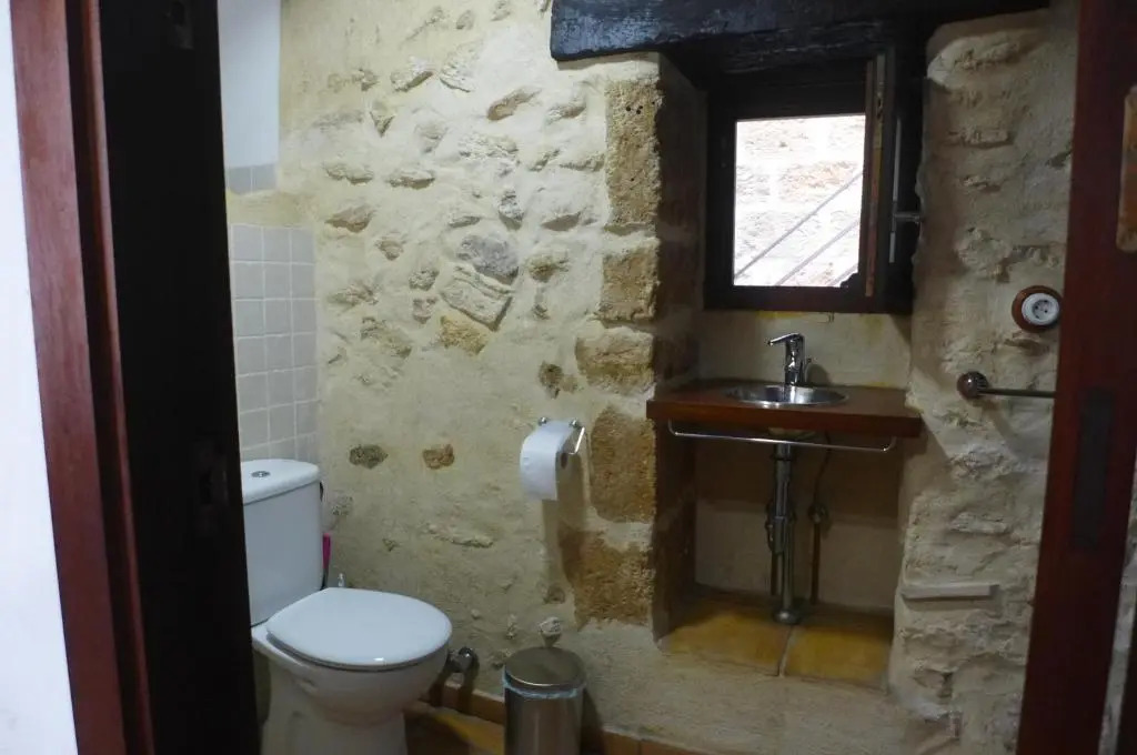 No.5b - Lovely Studio Apt with A/C in the Centre of the Old Town