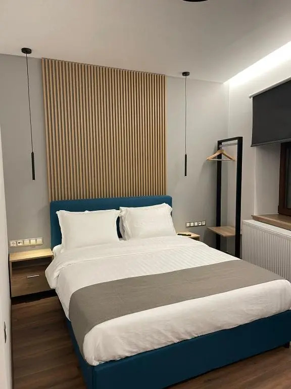 11 Luxury Apartments