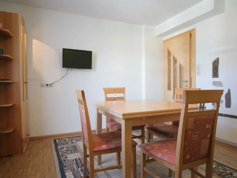 Sunlit Apartment Near Ski Area In Leogang