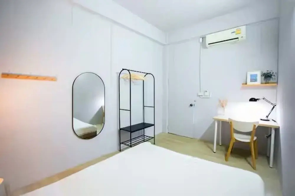 Xin Hostel Wachiratham 21