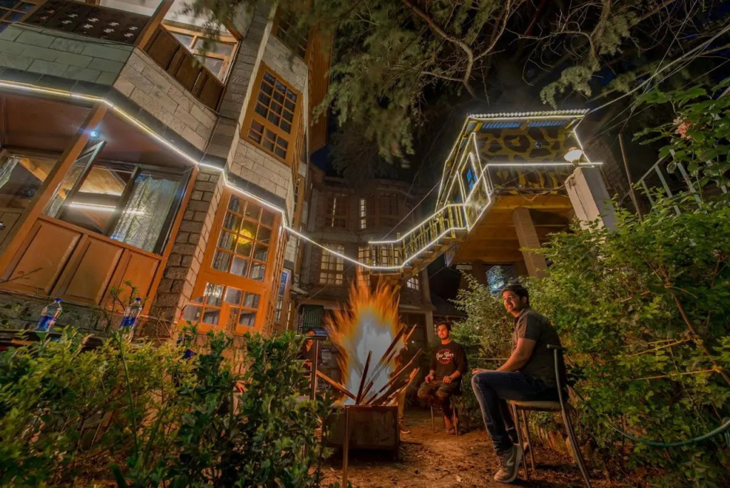 Hotel D'Chalet