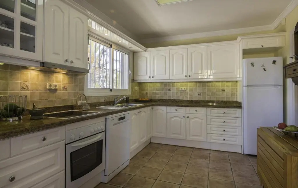 20787 - Spacious Villa