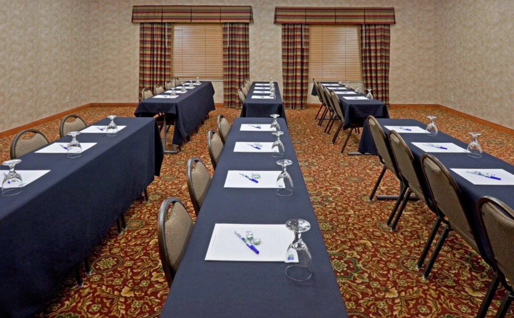 Holiday Inn Express Syracuse-Fairgrounds by IHG