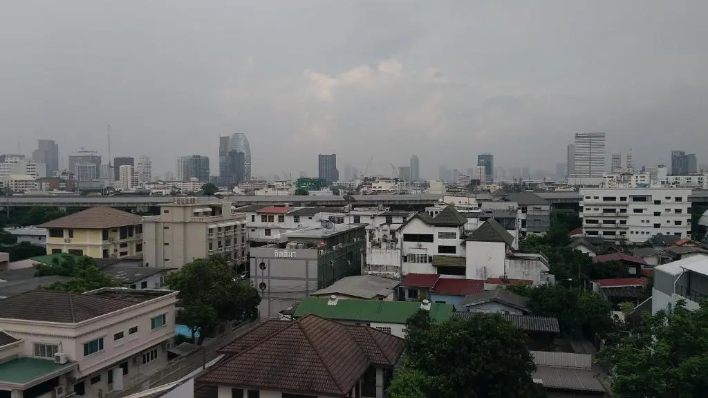 Samsen Suites Spacious 2BR Contemporary Thai Style