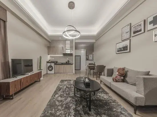 Mr. Robb Hotel (Chongqing West Railway Station)