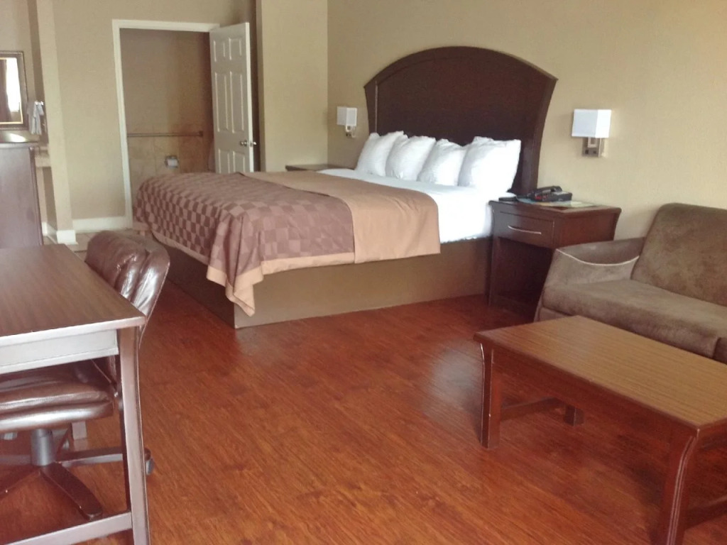 Regency Inn