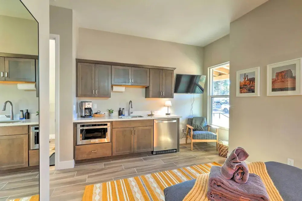 Flagstaff Home w/ Patios + Mount Humphries Views!