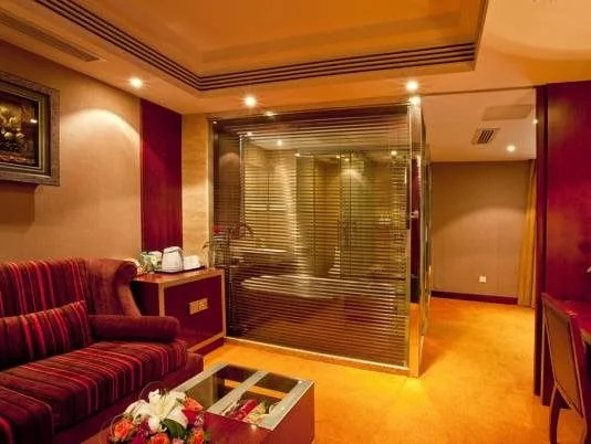Tieliu Business Hotel