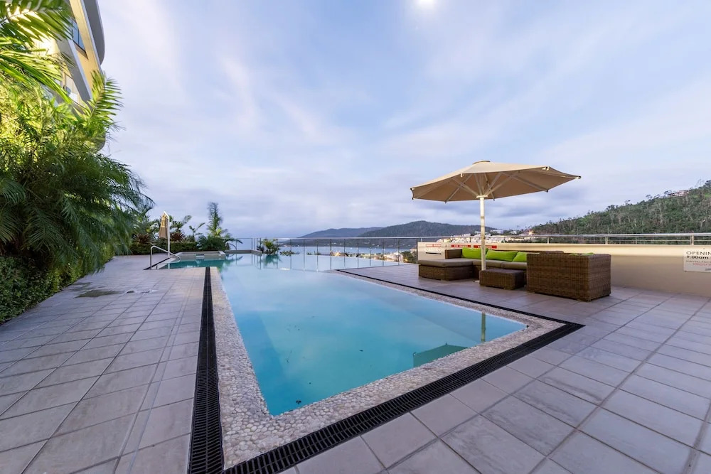 Airlie Searene Apartments