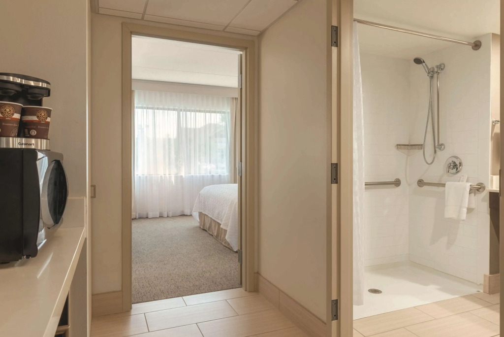 Embassy Suites by Hilton Milwaukee Brookfield