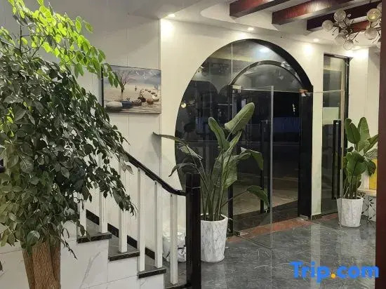Hengfeng Theme Hotel (Xuanwei Railway Station Branch)