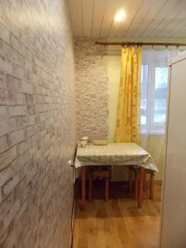 Desyatinnaya 4 Apartment