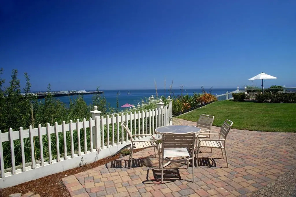 Sea & Sand Inn