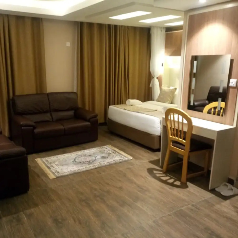 Hylise Hotel
